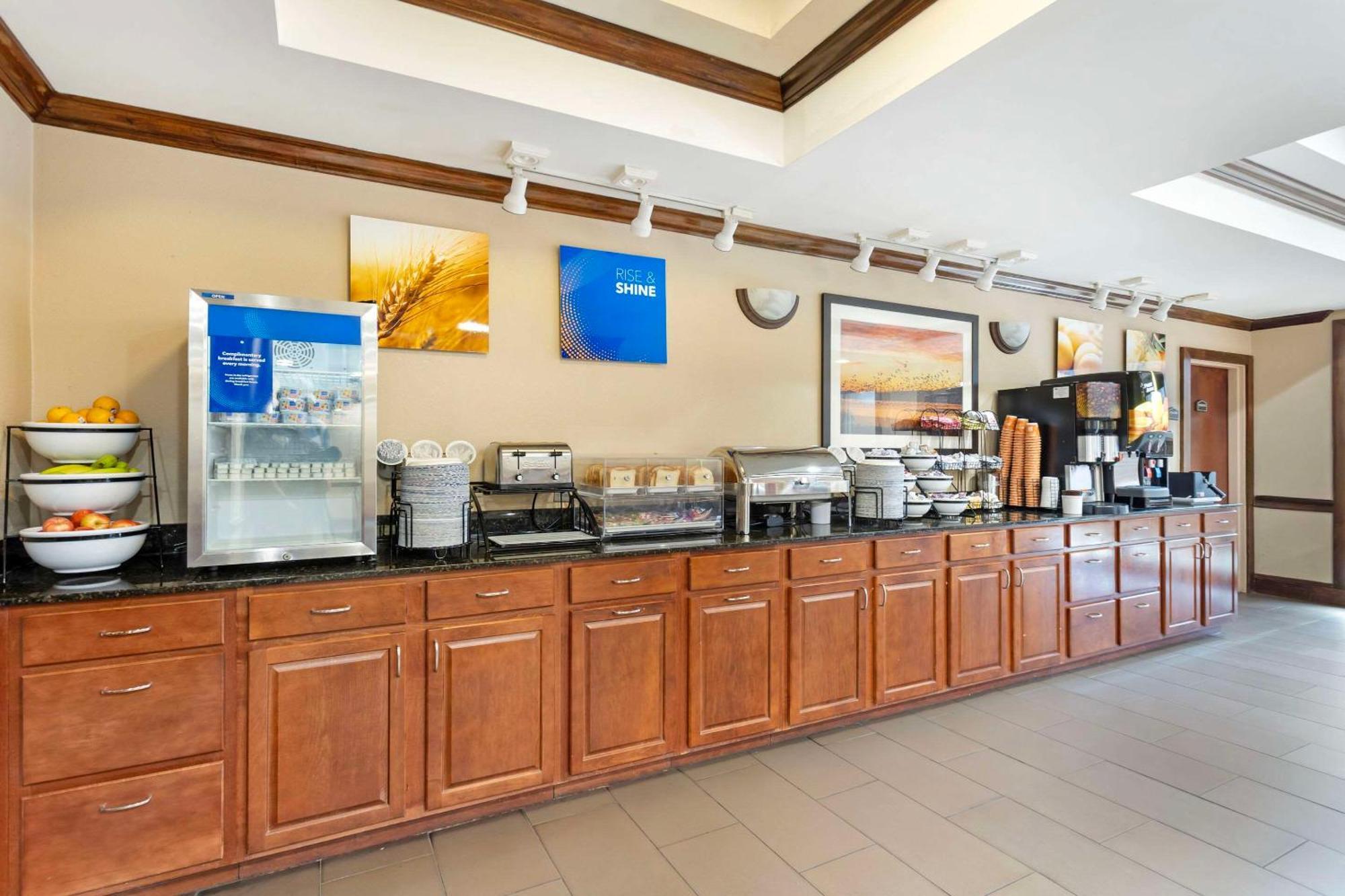 Comfort Inn & Suites Carneys Point Zewnętrze zdjęcie