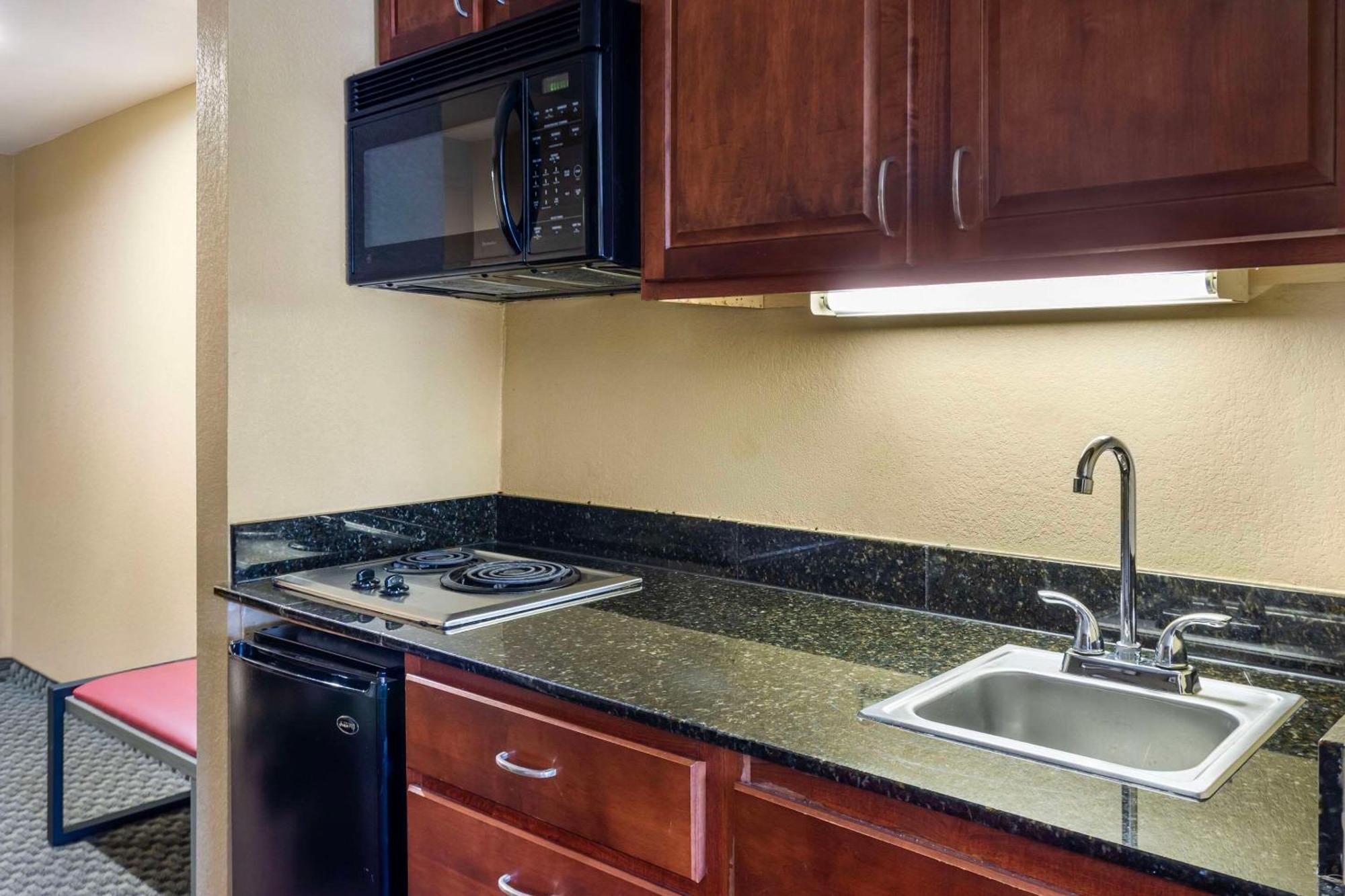 Comfort Inn & Suites Carneys Point Zewnętrze zdjęcie