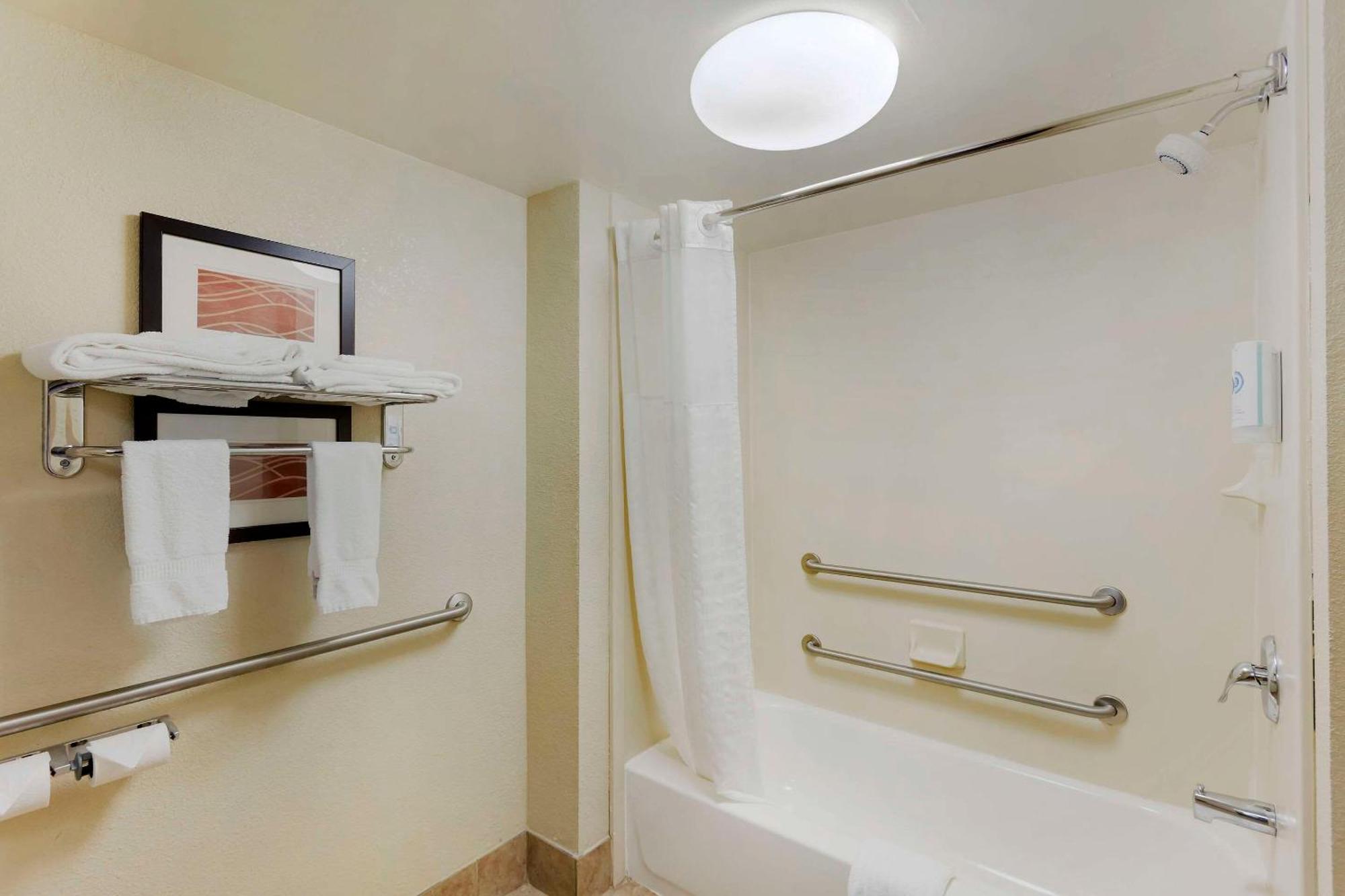 Comfort Inn & Suites Carneys Point Zewnętrze zdjęcie