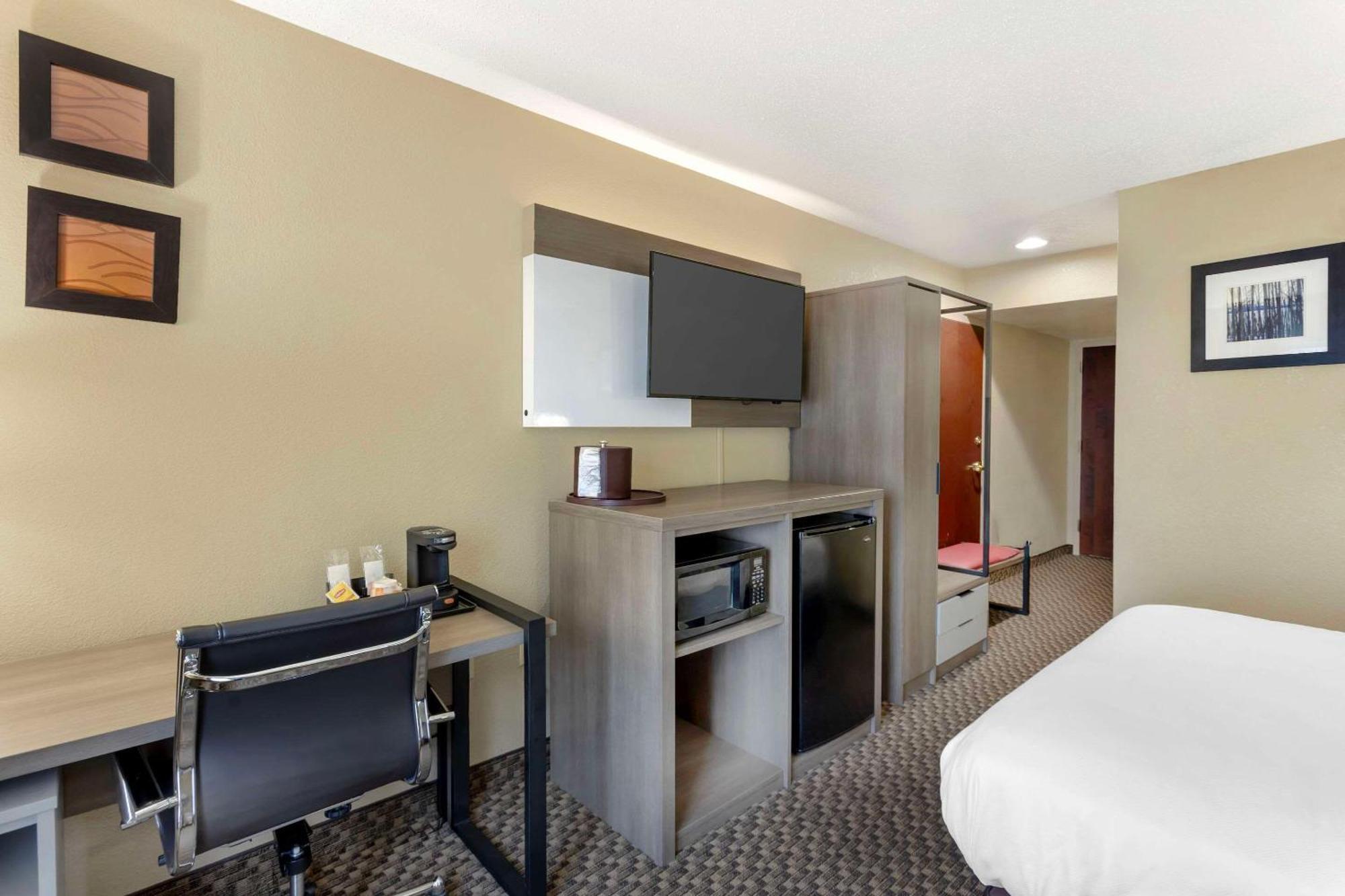Comfort Inn & Suites Carneys Point Zewnętrze zdjęcie