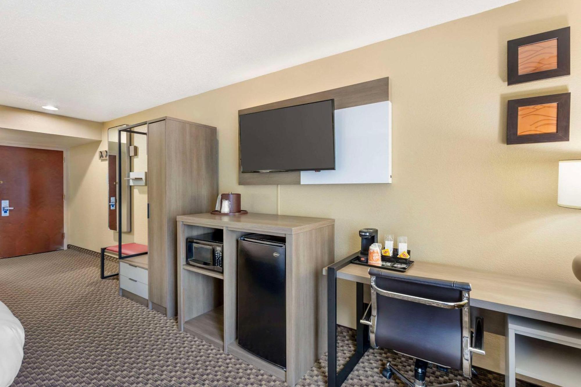 Comfort Inn & Suites Carneys Point Zewnętrze zdjęcie